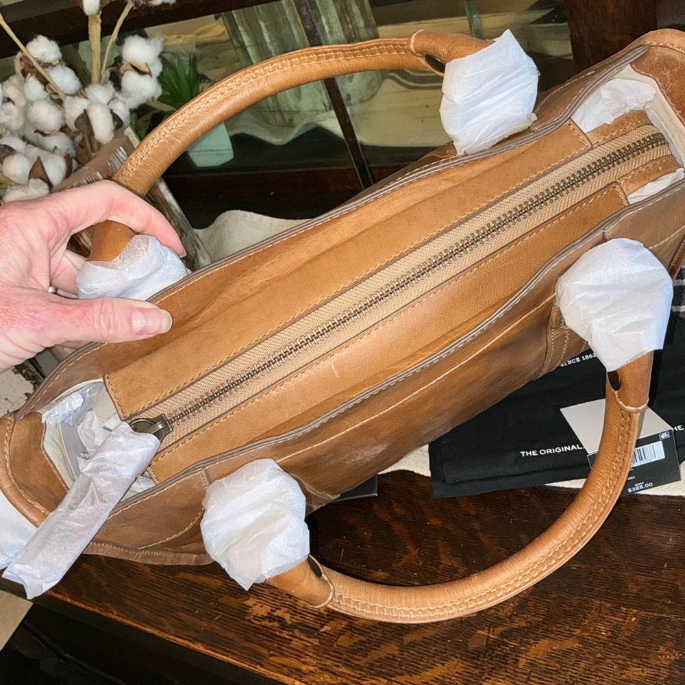 NWT Frye Melissa Leather Beige Brown Satchel Crossbody Handbag Bag Retail $388 - Picture 14 of 16